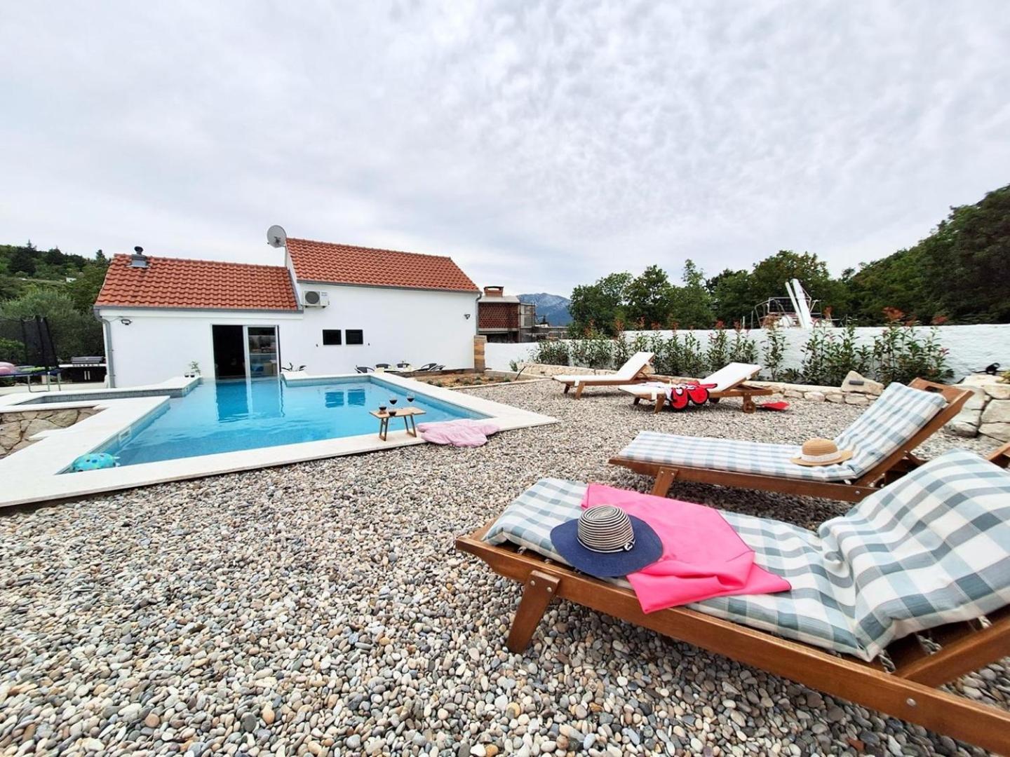 Vacation House Lavanda New! Heated Pool Zadvarje Екстериор снимка